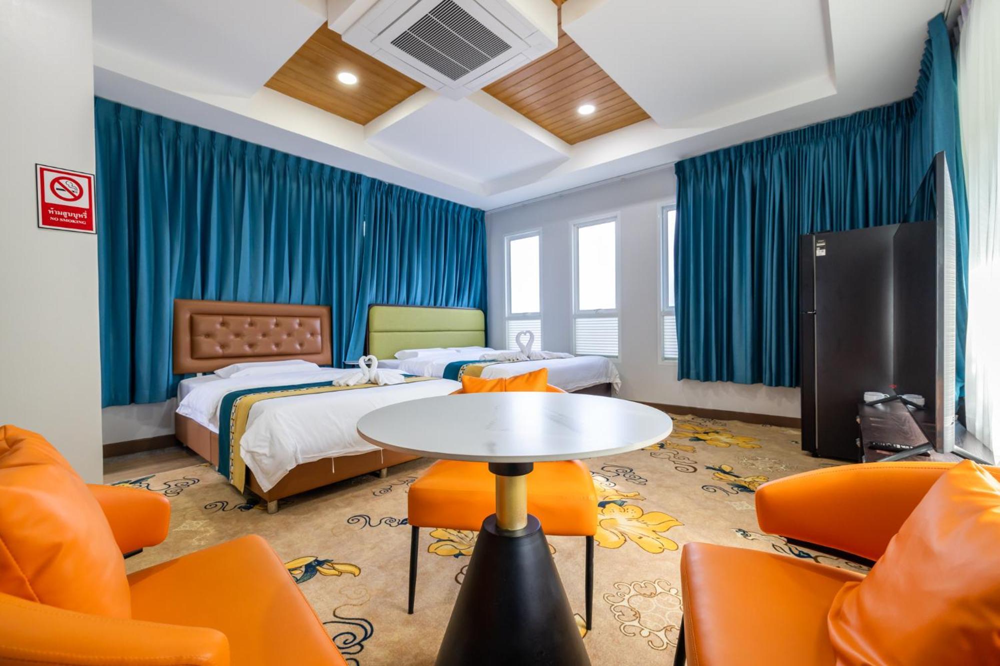 Phuket Kana International Hotel普吉岛卡娜国际酒店 Rawai Exterior photo