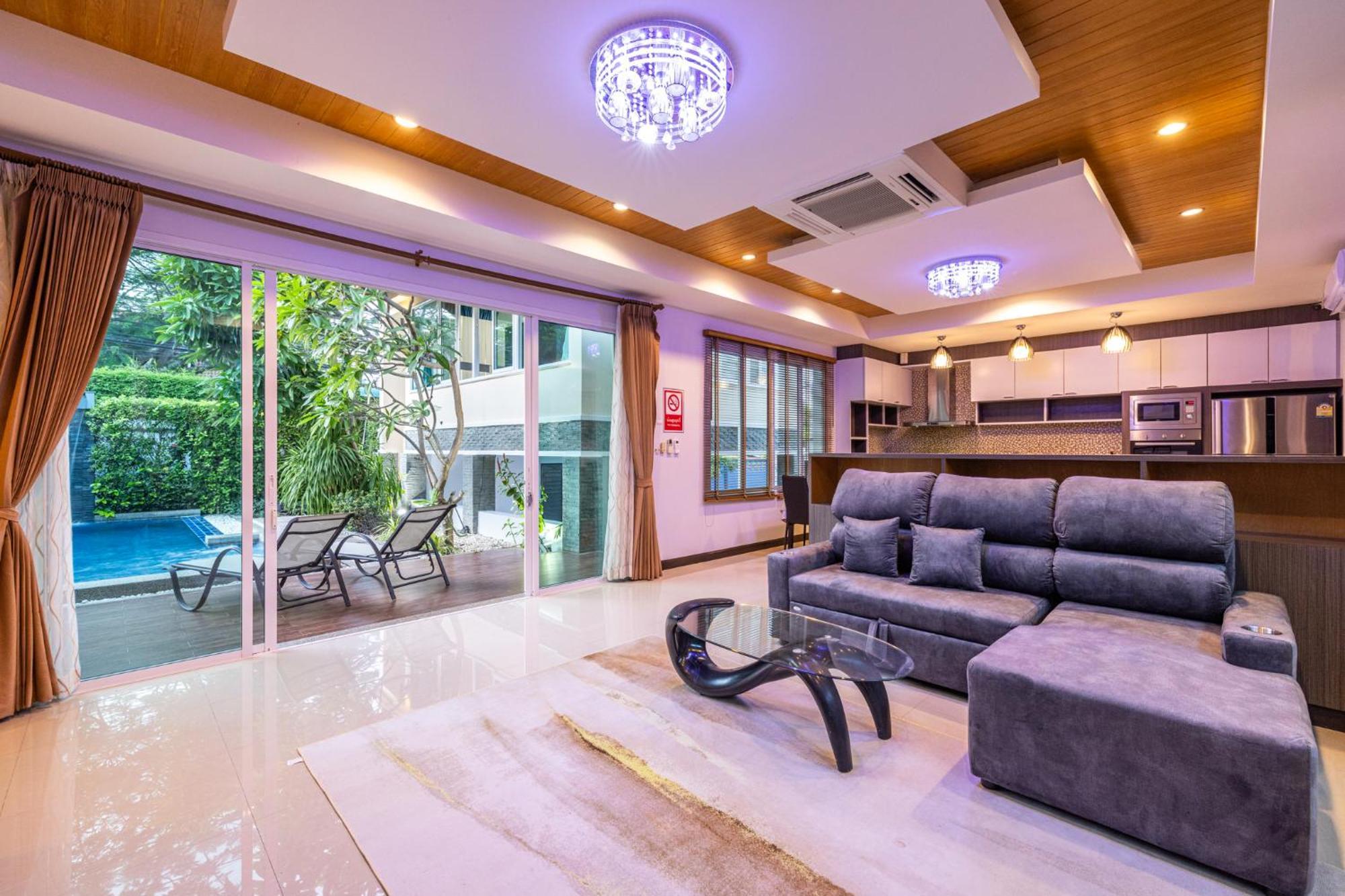 Phuket Kana International Hotel普吉岛卡娜国际酒店 Rawai Exterior photo