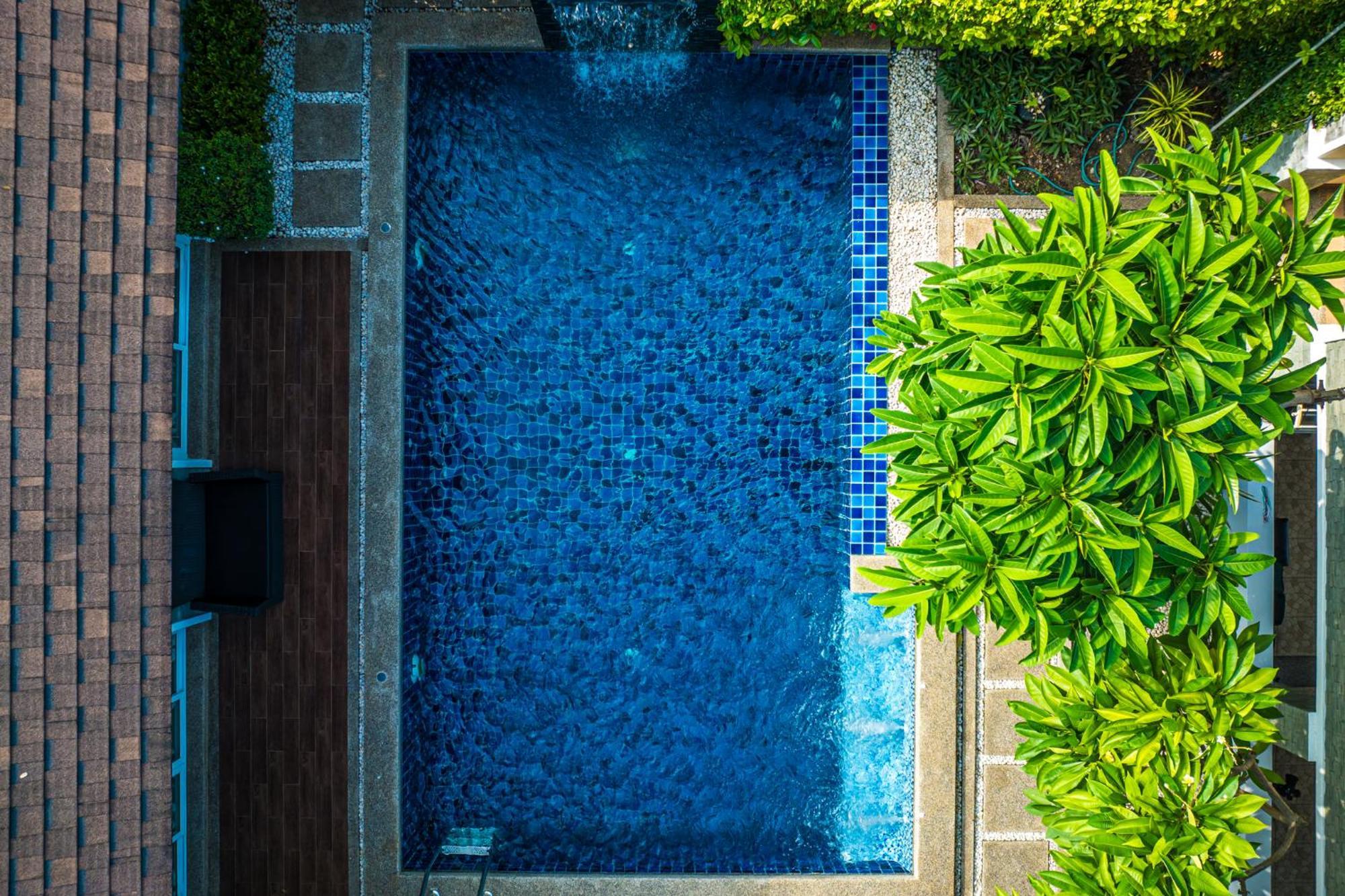 Phuket Kana International Hotel普吉岛卡娜国际酒店 Rawai Exterior photo